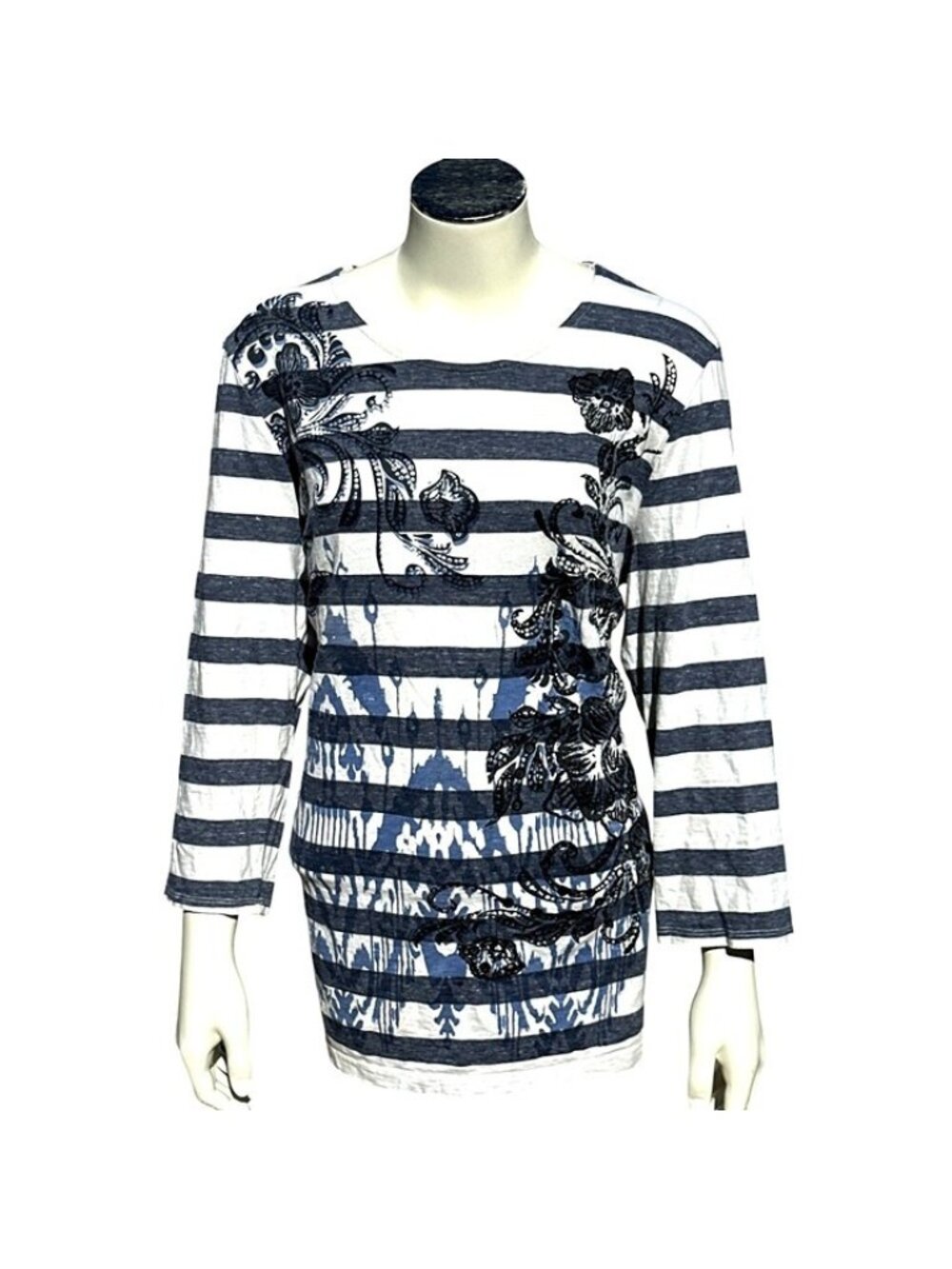 Zenergy By Chicos Size 2 Striped White Blue Tunic Top Round Neckline Relaxed Fit